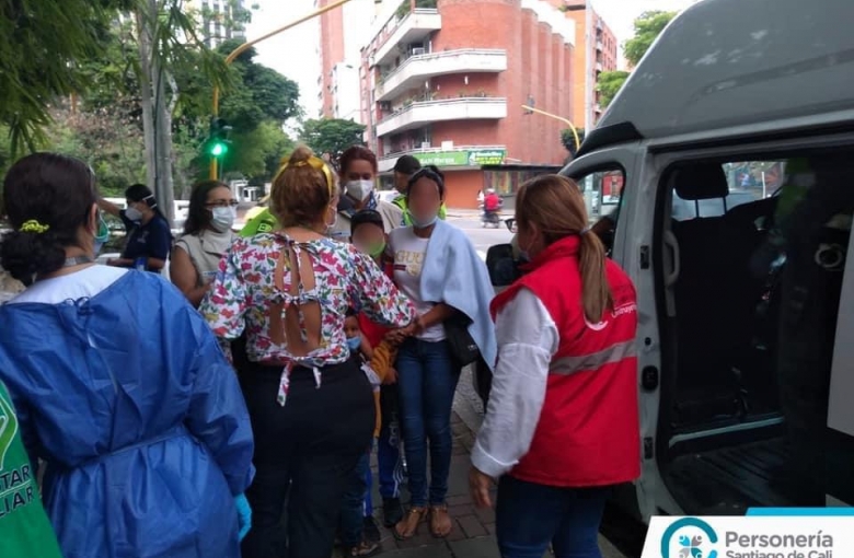 Coordinamos segundo operativo Interinstitucional contra la mendicidad y el trabajo infantil, en oeste y norte de Cali. 12 niños fueron enviados a hogares de paso, 5 colombianos y 7 de nacionalidad venezolana.